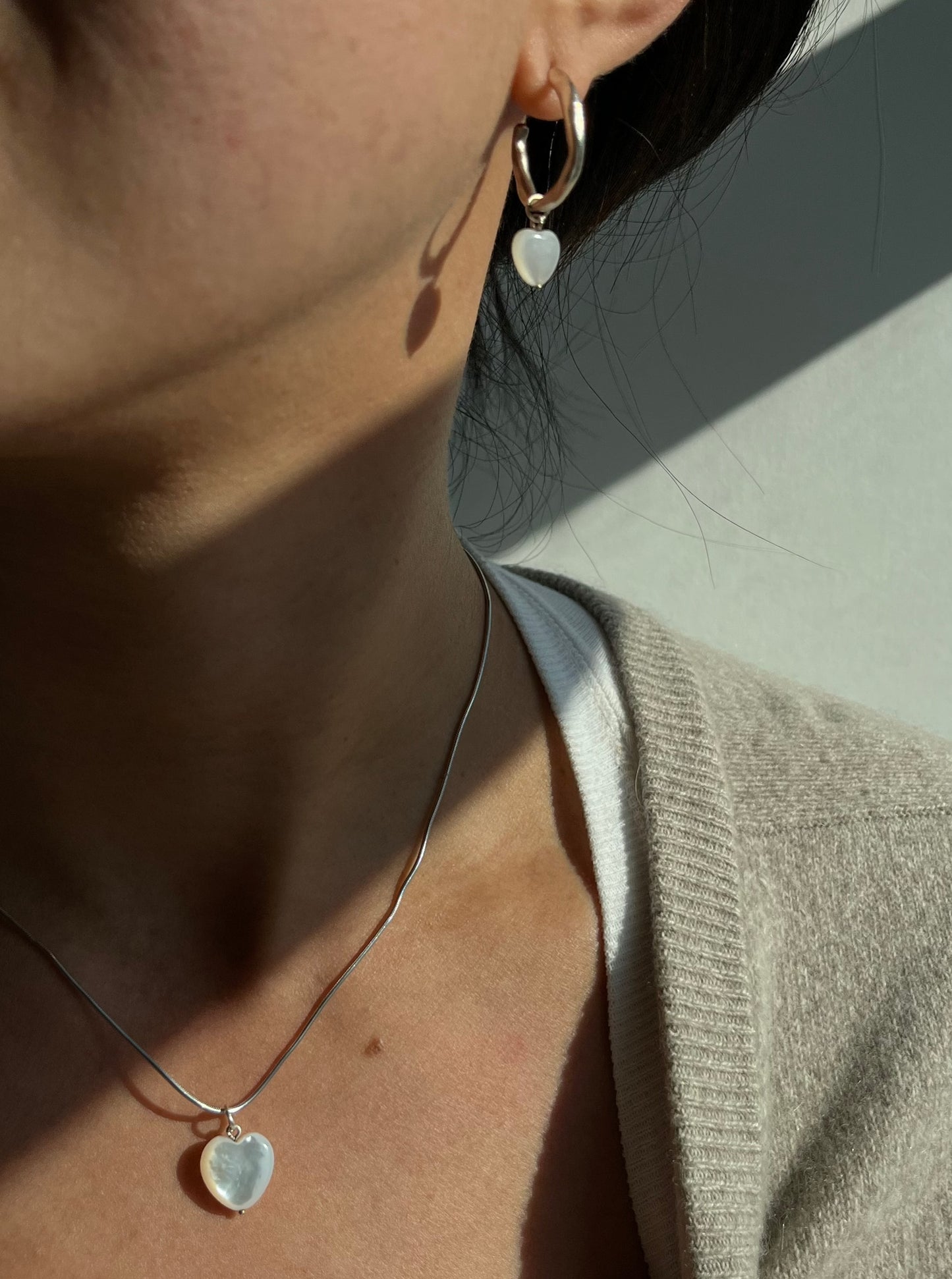 MOTHER OF PEARL PUFFY HEART HOOPS