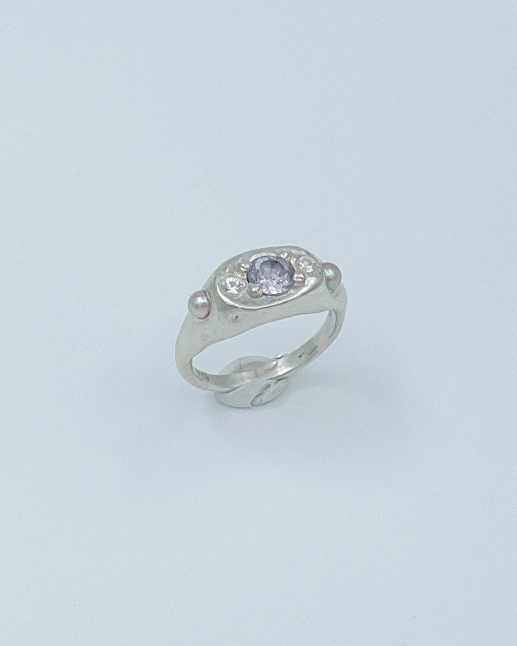 LAVENDER HAZE RING - SIZE 6