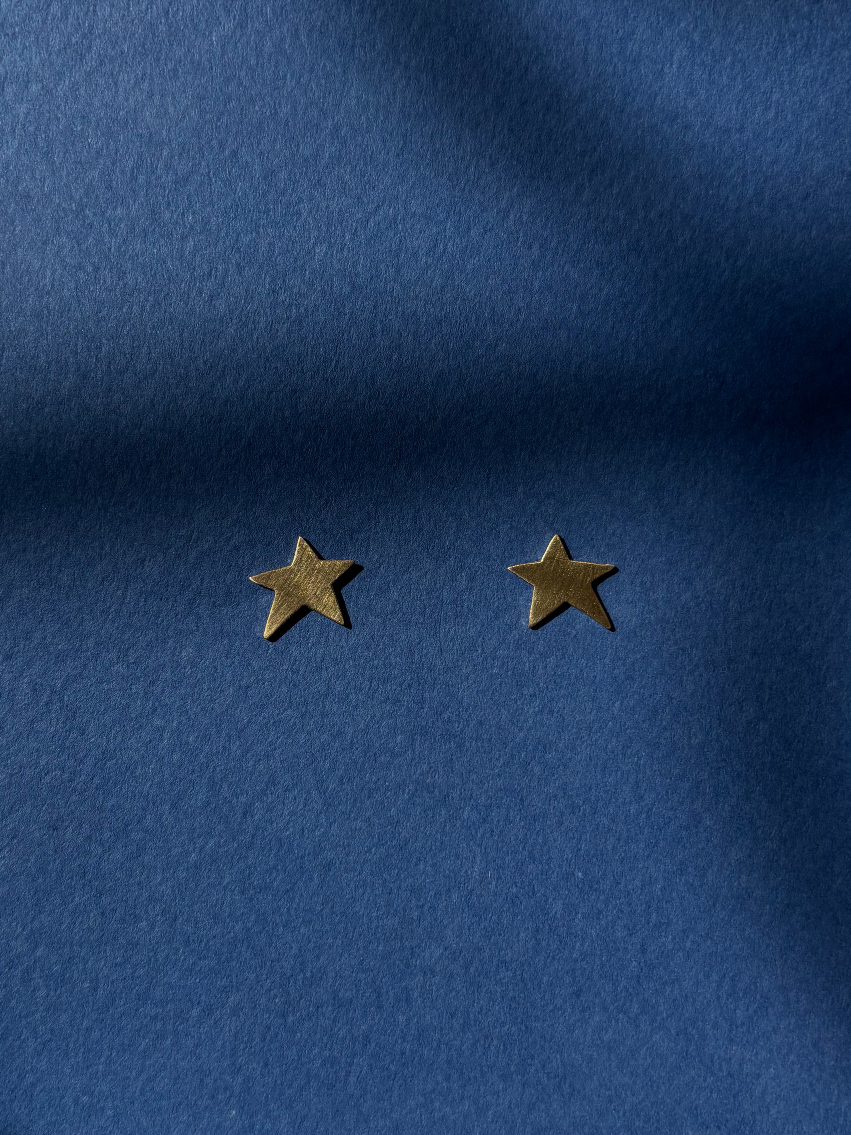 YOU'RE MY LUCKY STAR STUD EARRINGS-GOLD