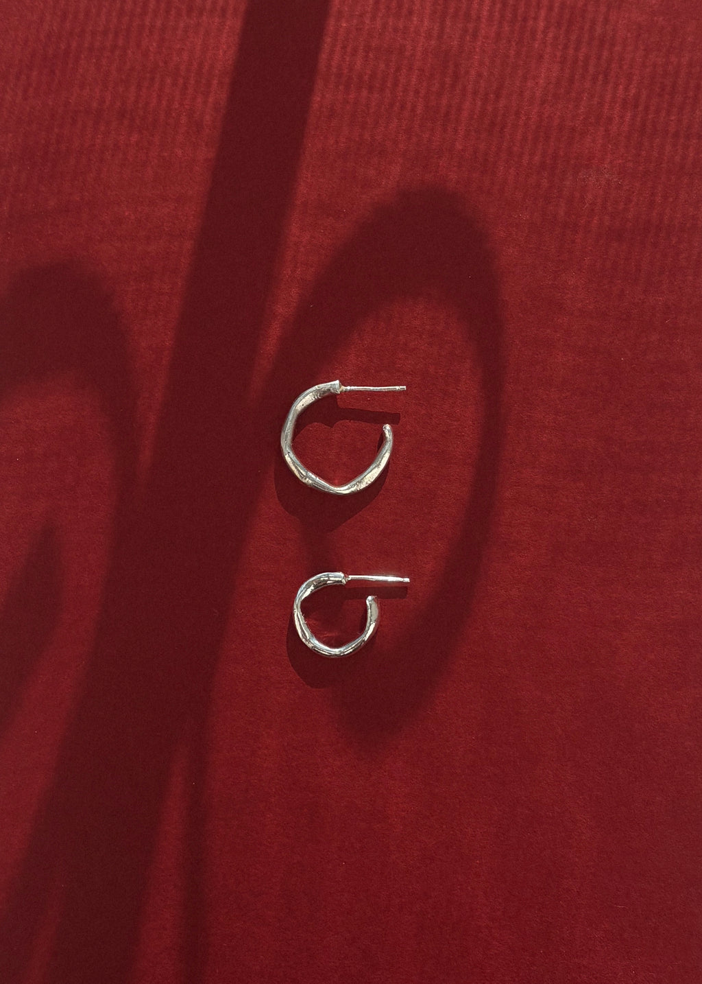 SMALL FULL CIRCLE HOOPS