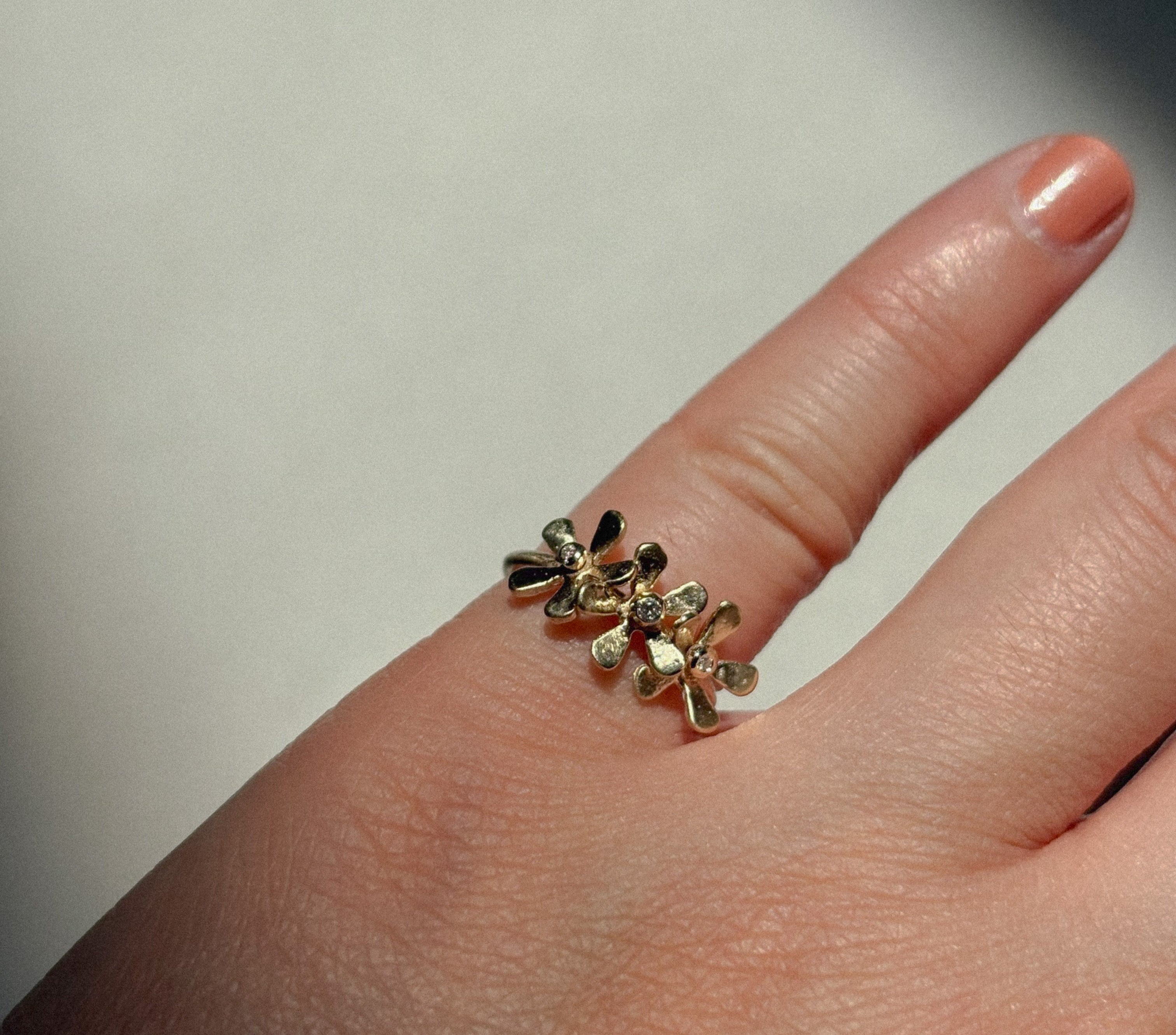 DIAMOND FLOWERS SHE SENT PINKY RING