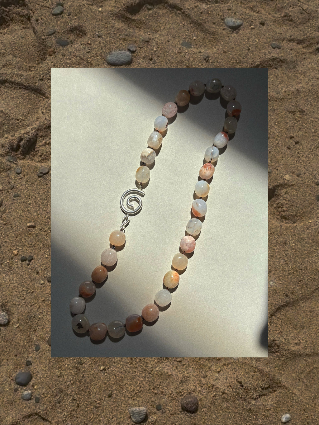 GOOD BEACH DAY NECKLACE