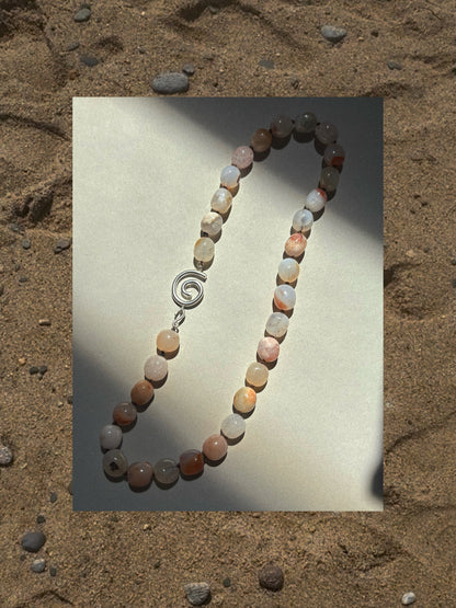 GOOD BEACH DAY NECKLACE