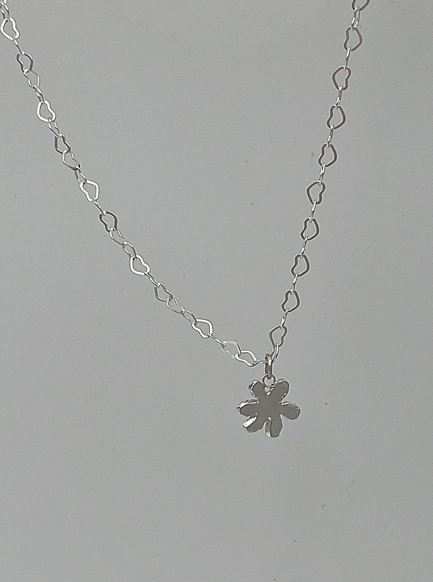 LITTLE MISS FLOWER CHARM