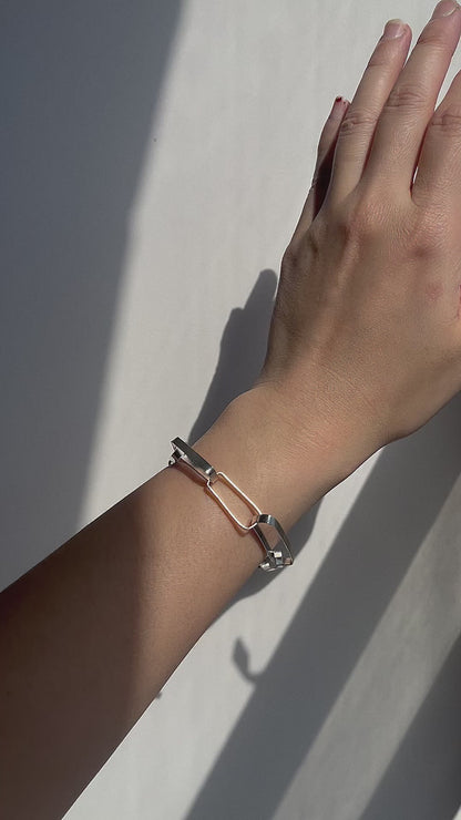 BIG LINK CHAIN BRACELET
